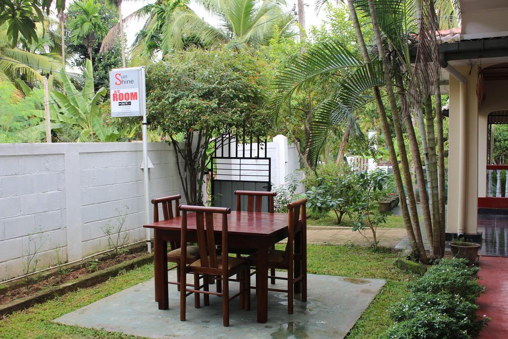 Hotel Sunshine Tourist Rest Anuradhapura Zewnętrze zdjęcie
