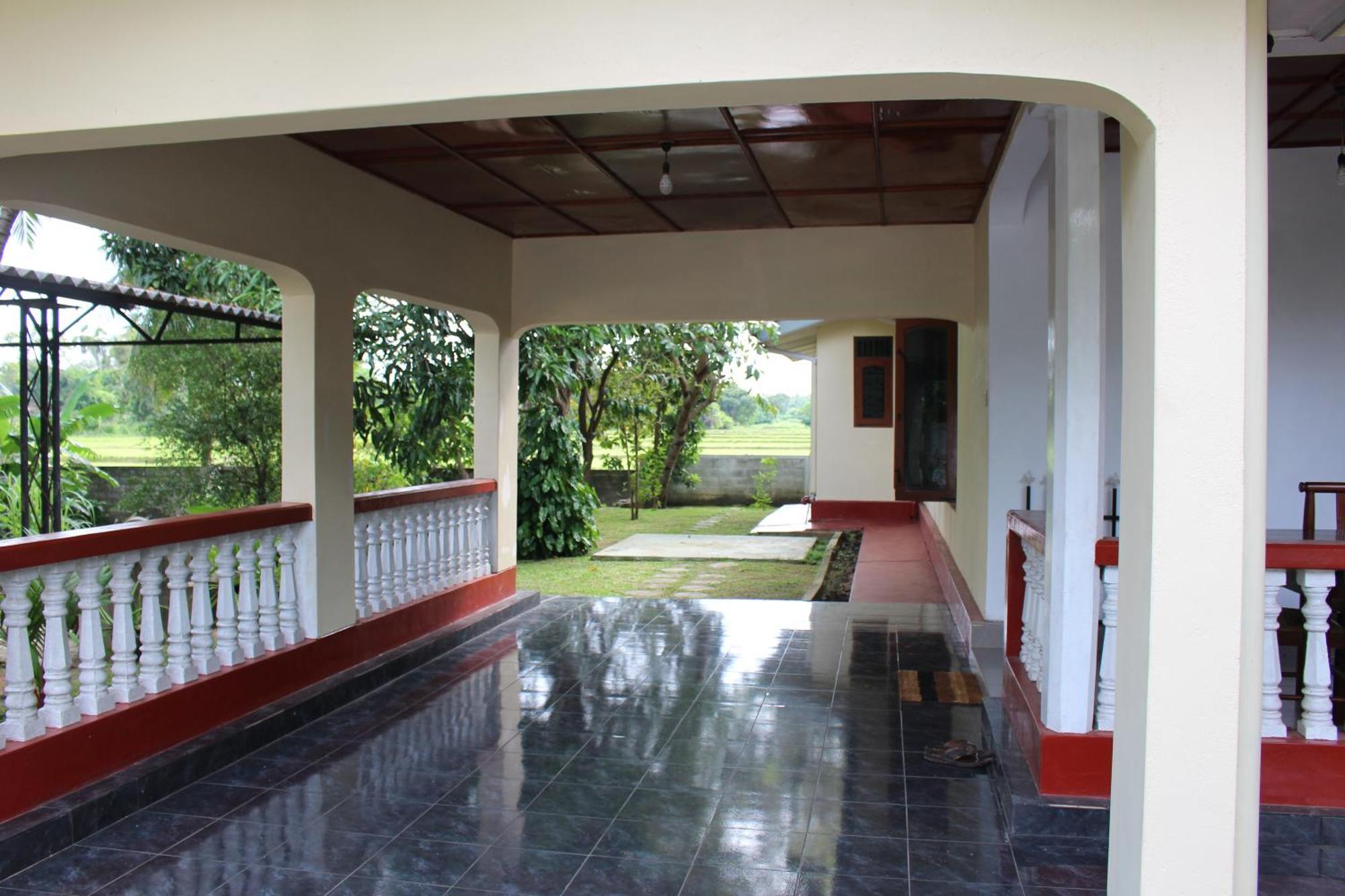 Hotel Sunshine Tourist Rest Anuradhapura Zewnętrze zdjęcie