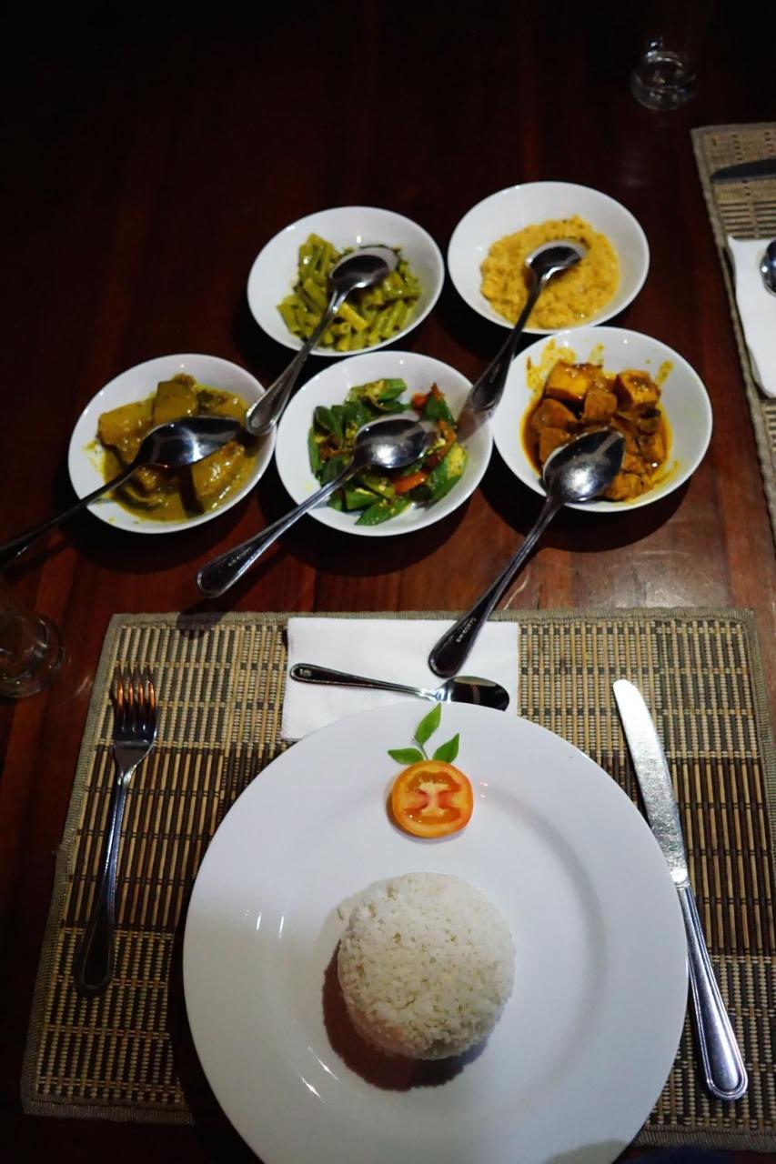 Hotel Sunshine Tourist Rest Anuradhapura Zewnętrze zdjęcie